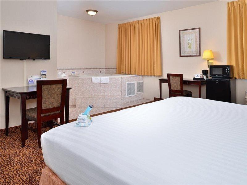 Americas Best Value Inn Westmorland Exterior foto