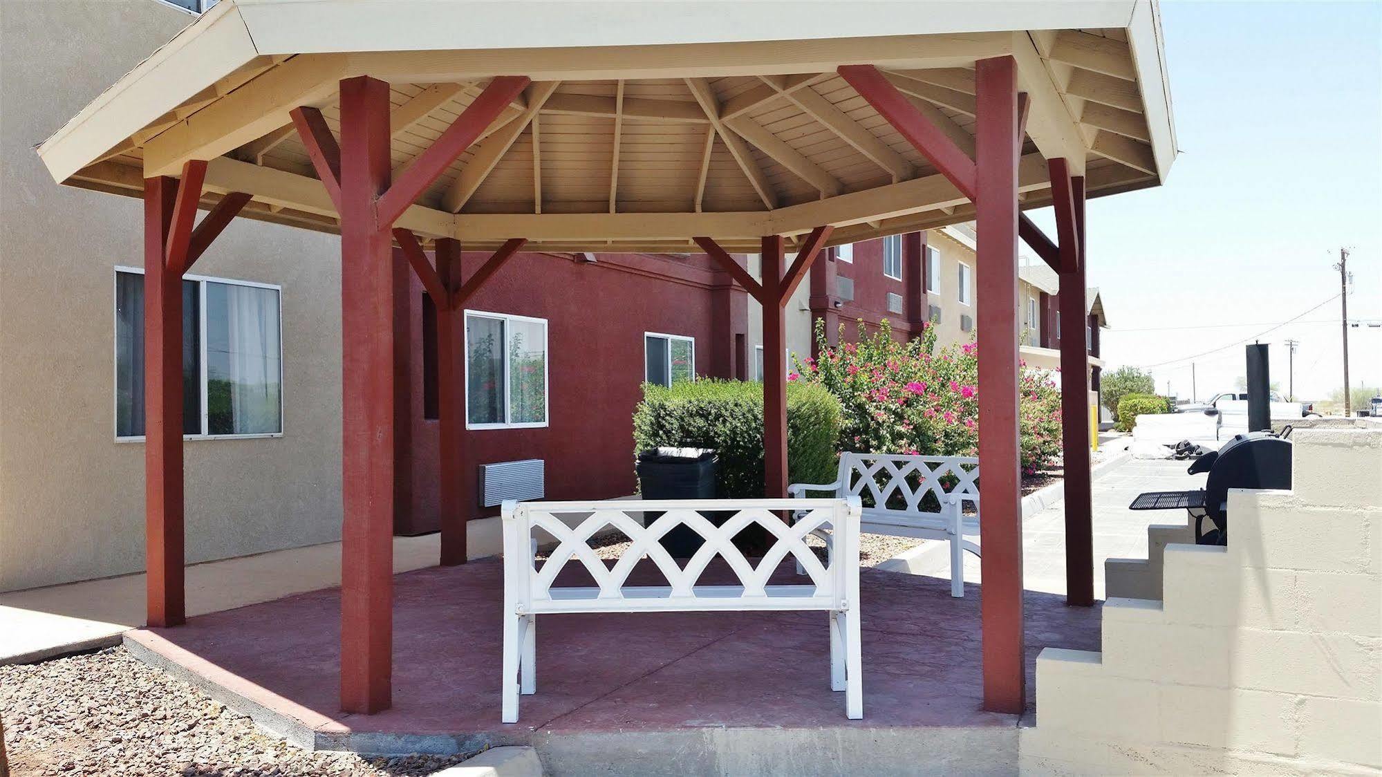 Americas Best Value Inn Westmorland Exterior foto